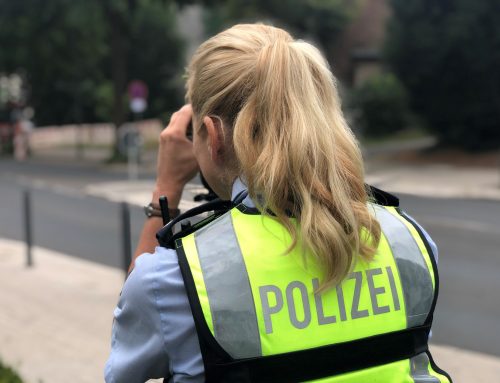 19-Jährige bei Abbiegeunfall schwer verletzt