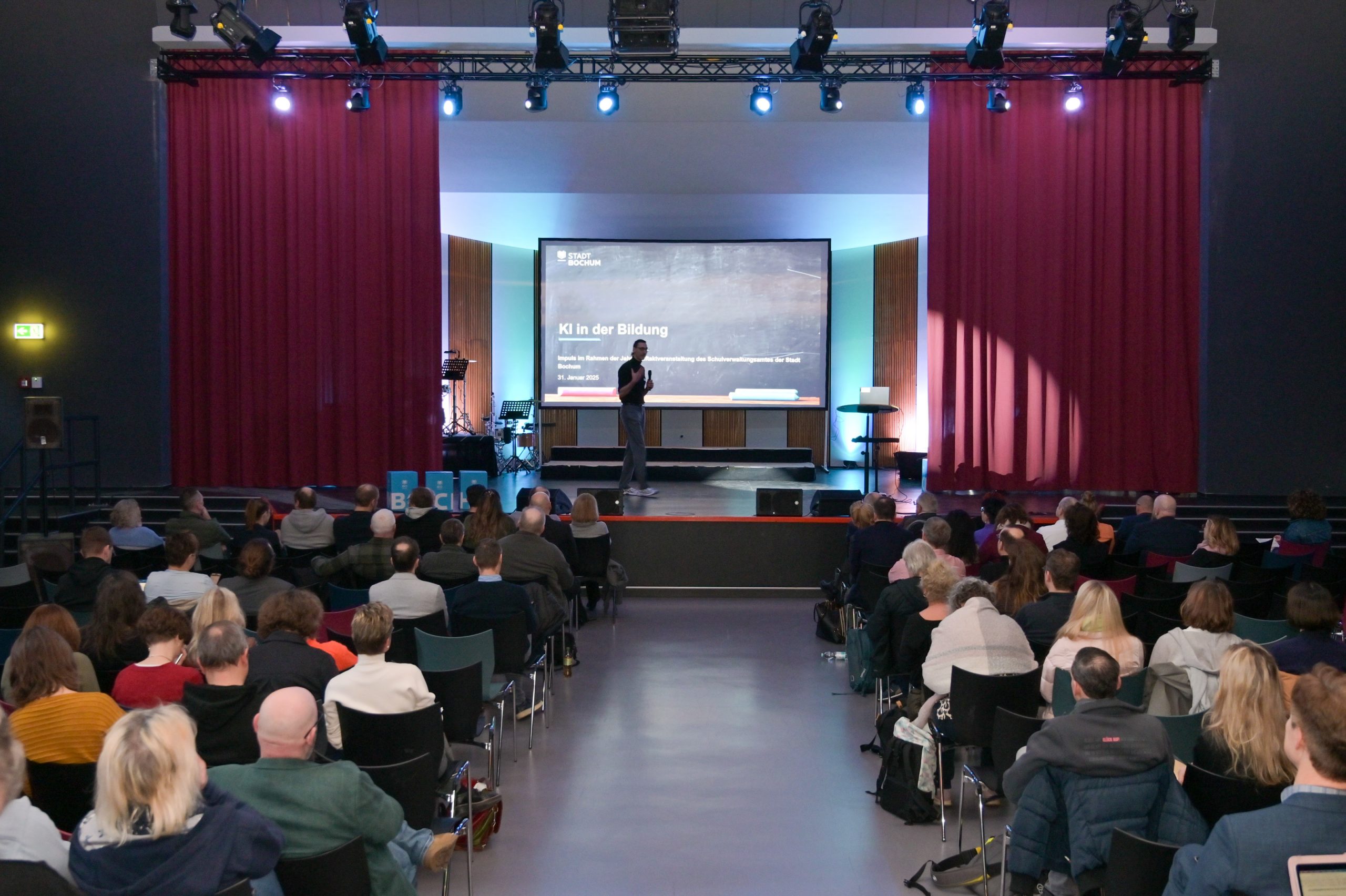 Jahresauftaktgespräch Beitrag: Jahresauftaktgespräch mit den Bochumer Schulen