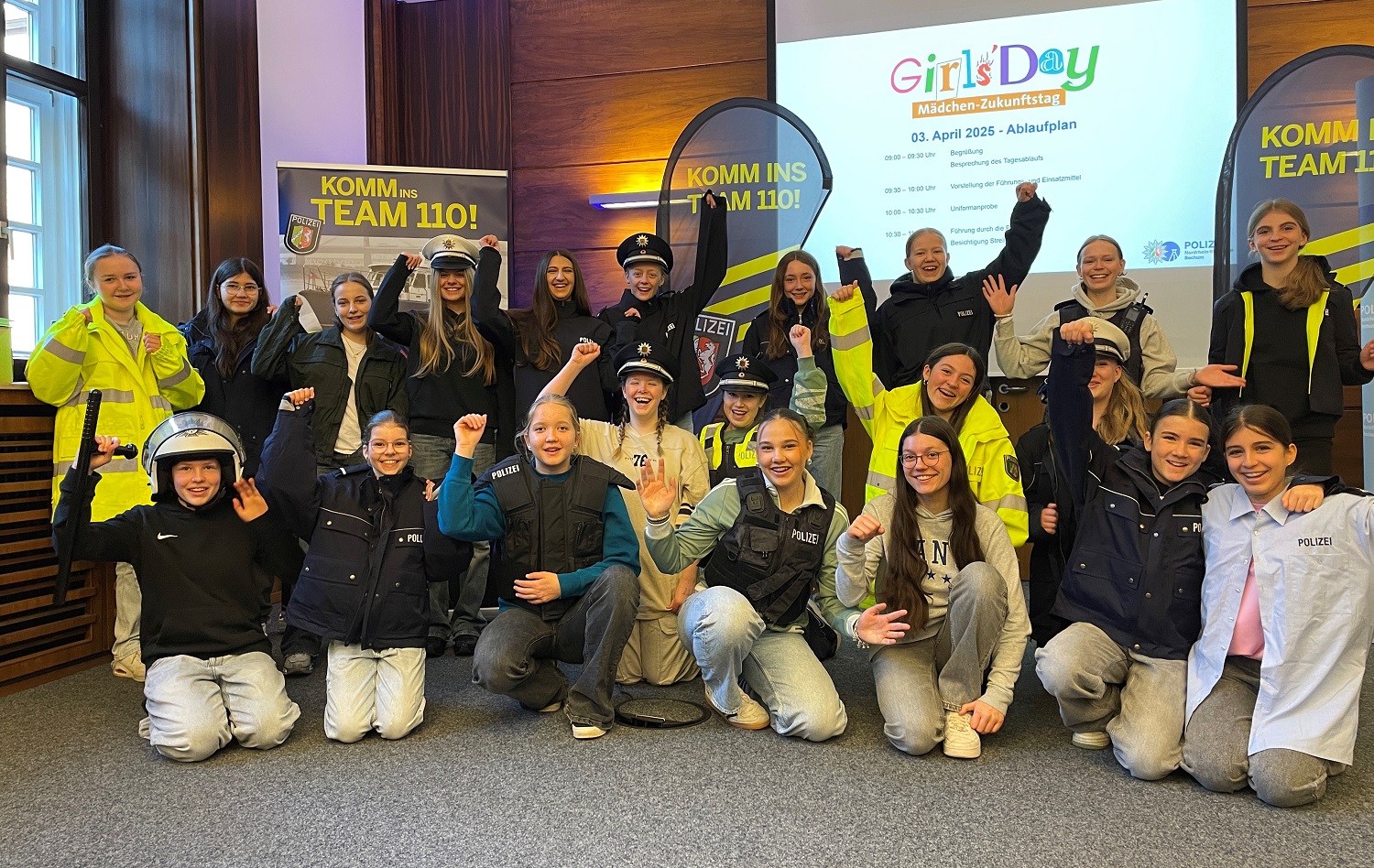 „Girls’Day 2025“ im Polizeipräsidium Bochum. Beitrag: Girls‘ Day bei der Polizei
