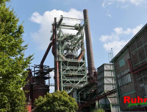 Henrichshütte Hattingen startet mit Fackeln, Film und Musik in den November