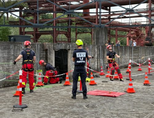 Bochumer Höhenretter beim Leistungsvergleich in Essen