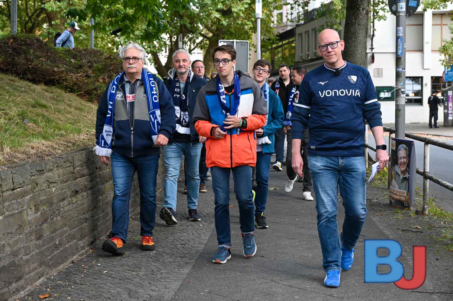 Beitrag: FanDOM: Bochumer Fans „pilgerten“ zum Stadion an der Castroper Straße