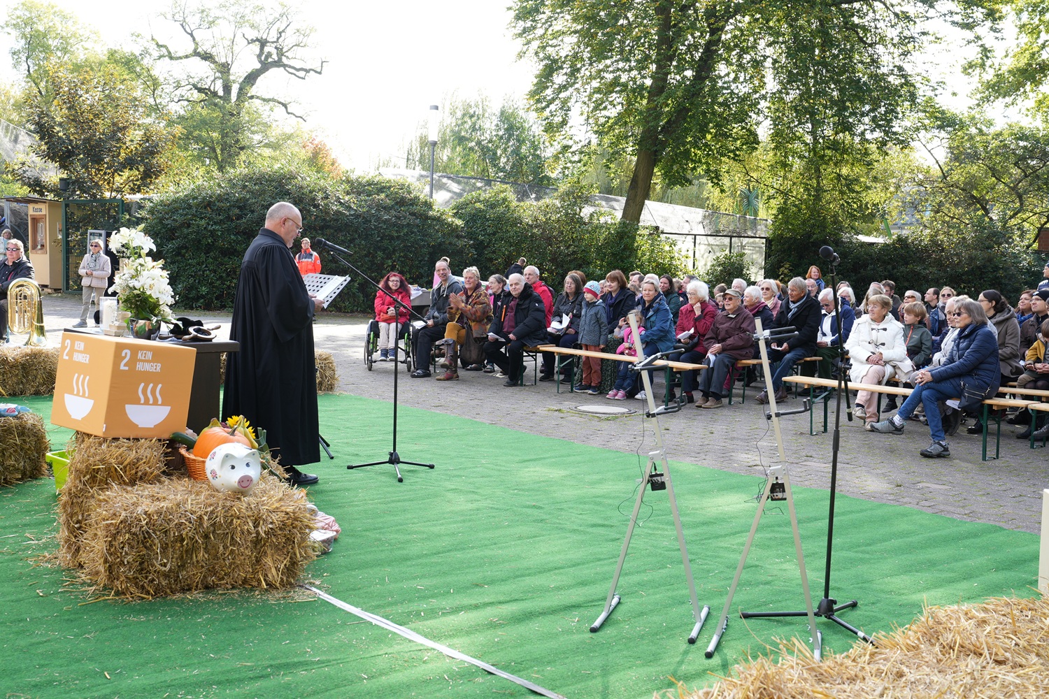 Beitrag: Erntedank- und Friedensfest im Bochumer Tierpark