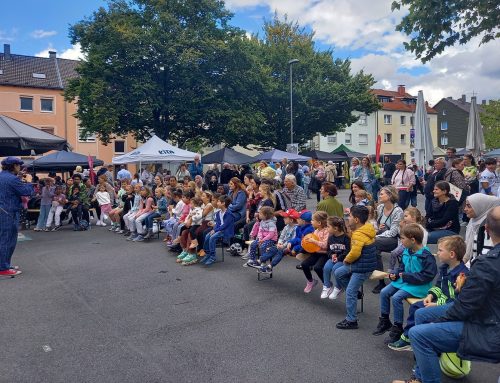 Westendfest 2026: Spielerisch zur klimaresistenten Stadt mit dem „Schwammstadt-Bingo“