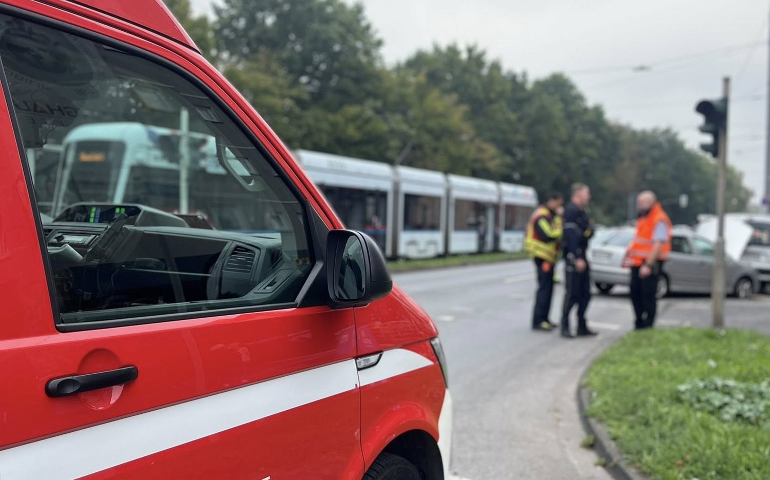 Beitrag: Mehrere Verkehrsunfälle in Bochum – Straßenbahn, Streifenwagen und Radfahrer betroffen