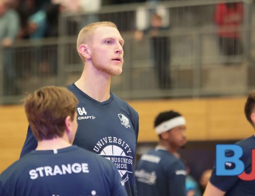 SparkassenStars verleihen Center Max Brackmann bis Saisonende