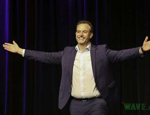 René Steinberg bringt Weihnachtsprogramm nach Langendreer