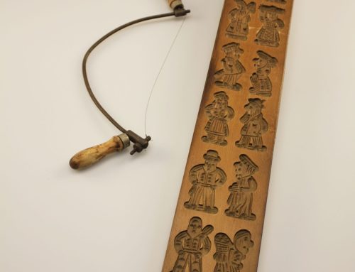 Stadtarchiv zeigt Spekulatiusform aus alter Bochumer Bäckerei