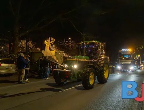 Mehr als 100 Traktoren ziehen am dritten Advent durch den Bochumer Süden