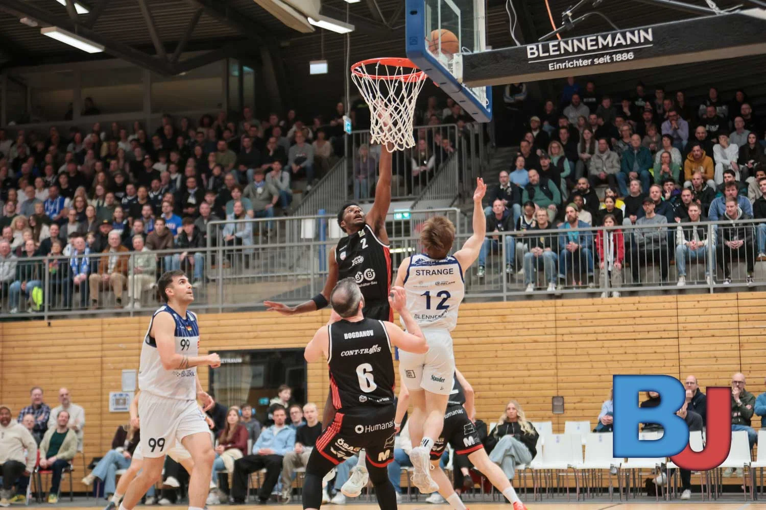 VfL SparkassenStars Bochum - SBB Baskets Wolmirstedt am 29. Spieltag 2. BARMER Basketball Bundesliga Pro A