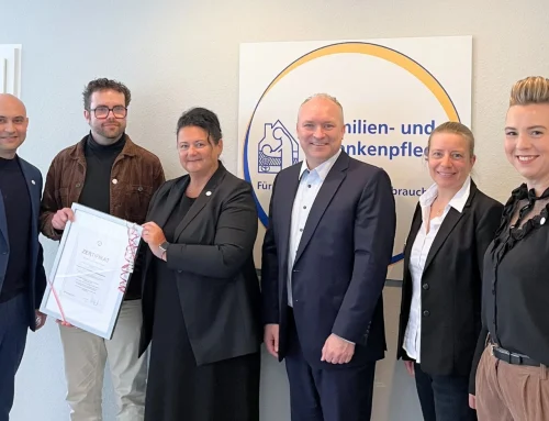 Auszeichnung für Ausbildungsarbeit: Bochumer Pflegeunternehmen gewürdigt