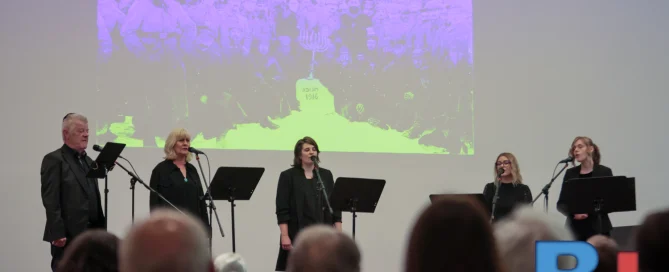 Das Zeitgest Ensemble Ruhr hat ein Konzert in der Bochumer Synagoge gegeben