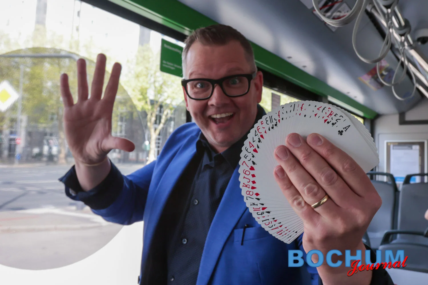Beitrag: BOGESTRA feiert Jubiläum mit Varieté-Fahrt
