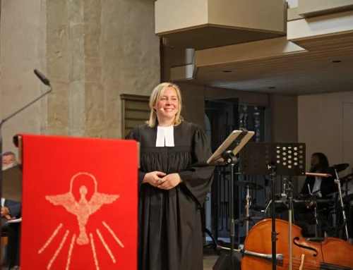 Feierliche Ordination von Pfarrerin Julia Kreuch in Harpen