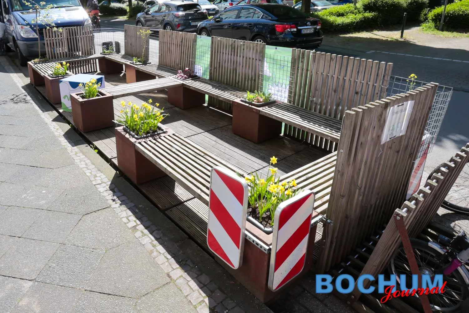 Wohlfühloase statt Parkplatz Beitrag: Straßenraum neu denken: „Stadt-Terrassen“ verwandeln die Rottstraße