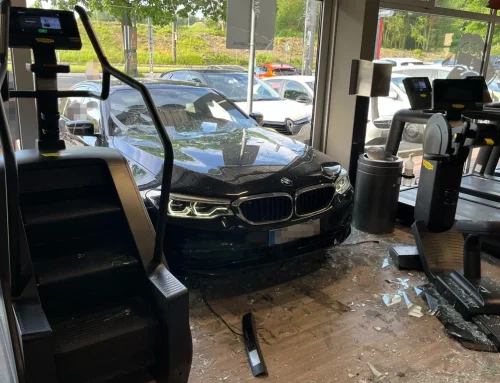 Ein kurioser Unfall und ein Einbruch