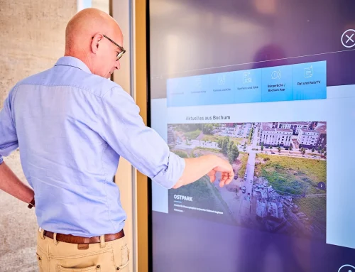 Digitaler Service: Rathaus setzt auf interaktive Displays