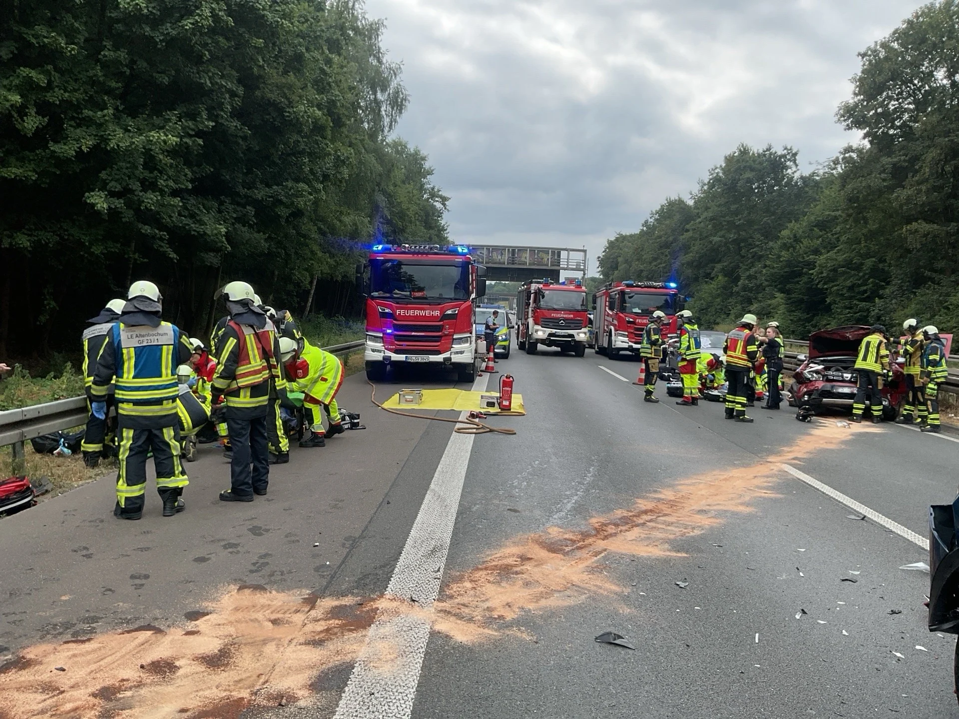 Verkehrsunfall auf der A43 Beitrag: Massencrash auf der A43 und brutale Einbruchsversuche
