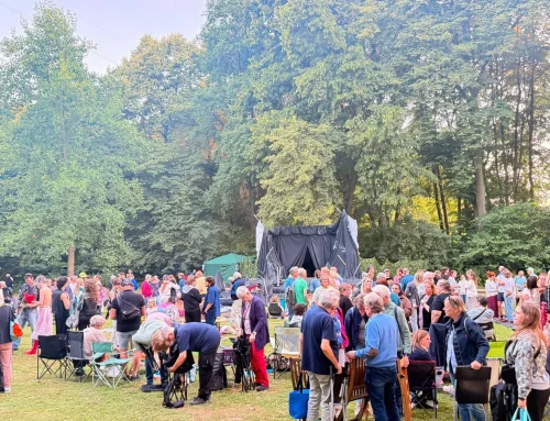 Standing Ovations im Schlosspark: Premiere von „Der Sturm“ geglückt