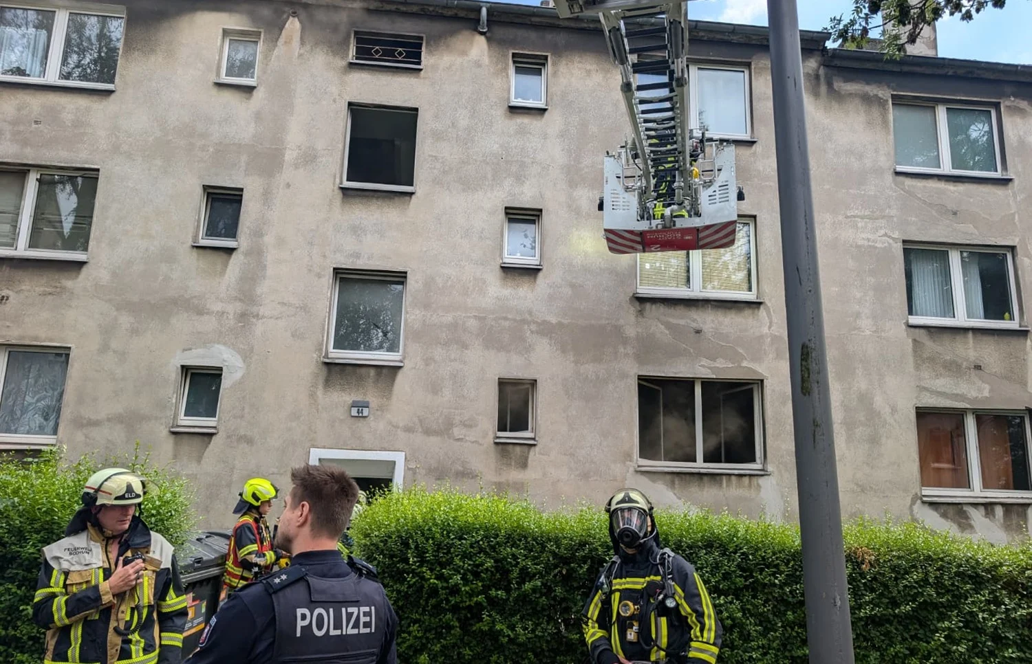 Einsatzstelle Beitrag: Raubüberfall in Westenfeld und tödlicher Wohnungsbrand in Bochum