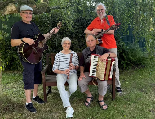 Friedenslieder im Grünen: Musikgruppe „liedfried“ lädt nach Gerthe ein