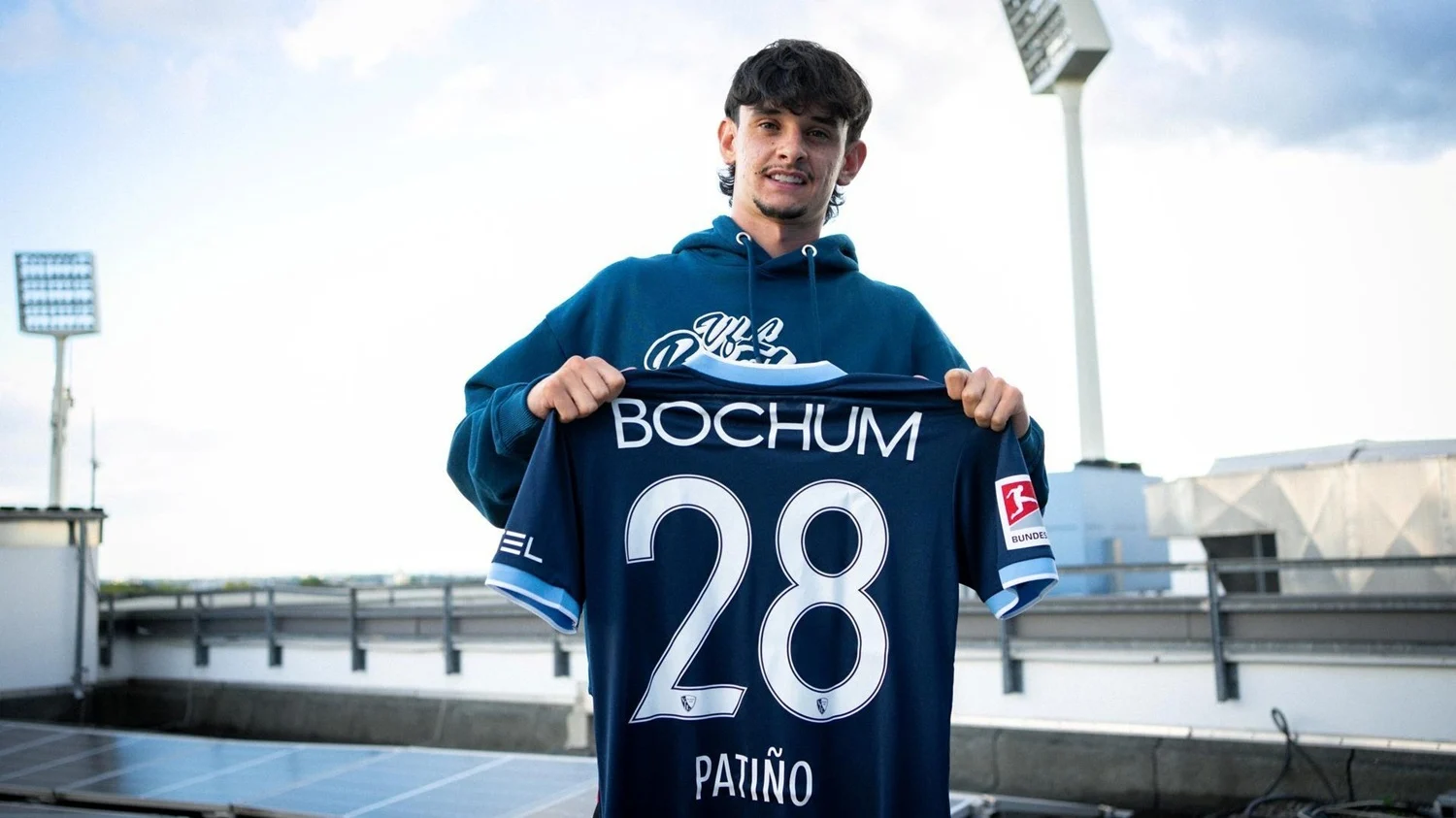 Charlie Patino Beitrag: VfL Bochum leiht Charlie Patiño aus