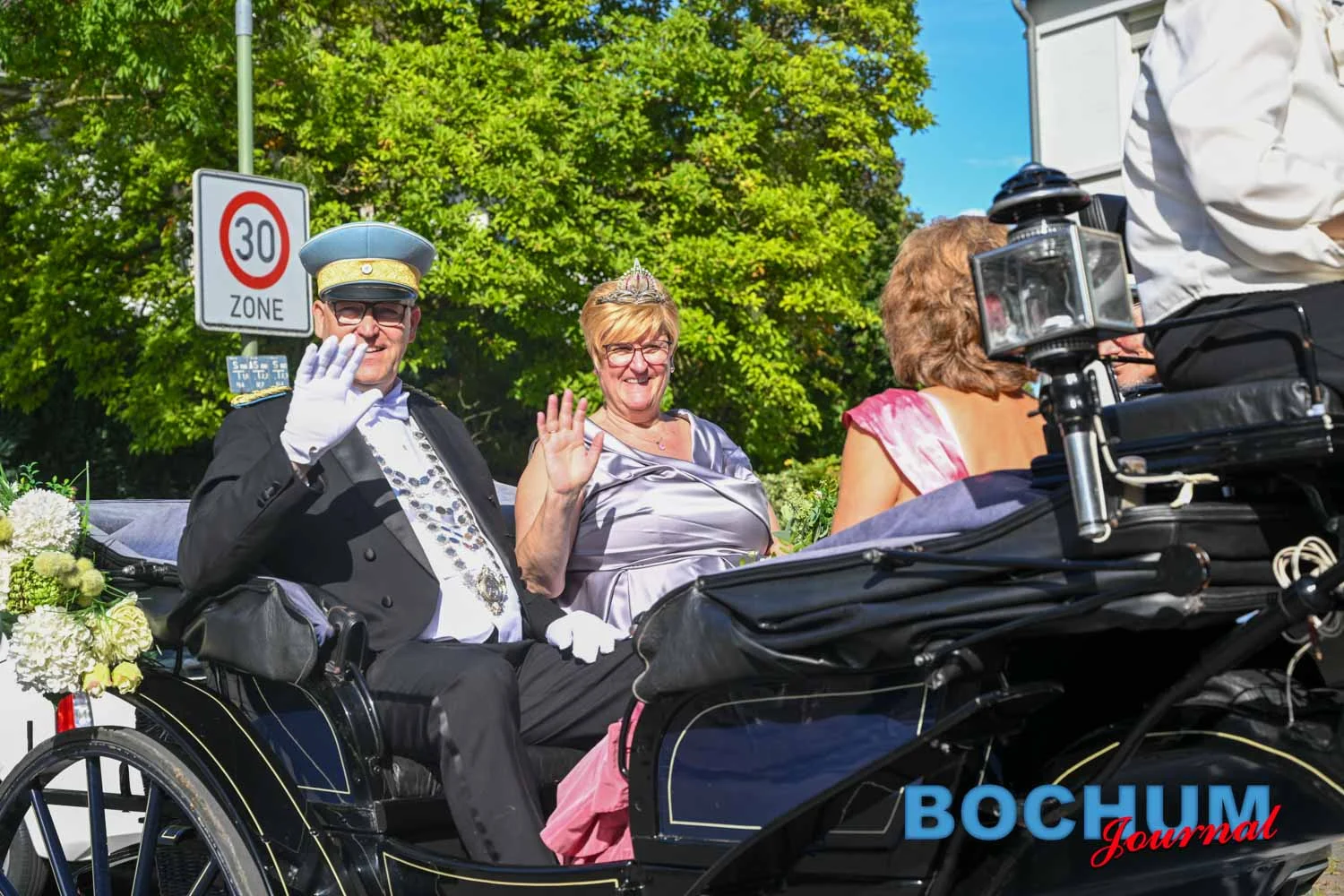 Ralf II. und Petra I. regieren den Bochumer Norden Beitrag: ABSV Hofstede-Riemke feiert 29. Schützenfest und neues Königspaar