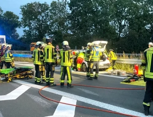 Schwerer Straßenbahnunfall in Altenbochum, Crash auf der A40 und Fahndungserfolg