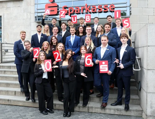 Sparkasse Bochum und S-Immobilien Dienst begrüßen 27 neue Nachwuchskräfte