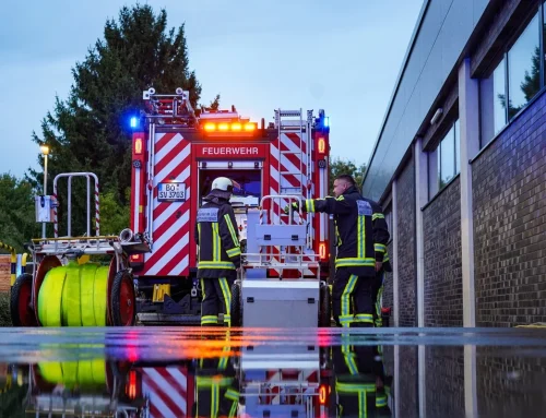Feuer im Discounter, Raser-Schwerpunktkontrollen und Einbruch bei Freiwilliger Feuerwehr