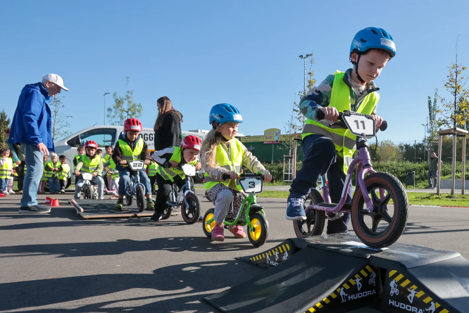 „Froggy’s mobilen Laufrad-Parcours“