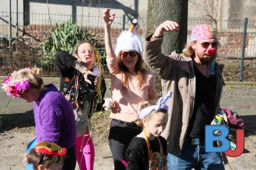 Rosenmontagsumzug Lindwurm