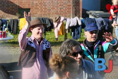 Rosenmontagsumzug Lindwurm