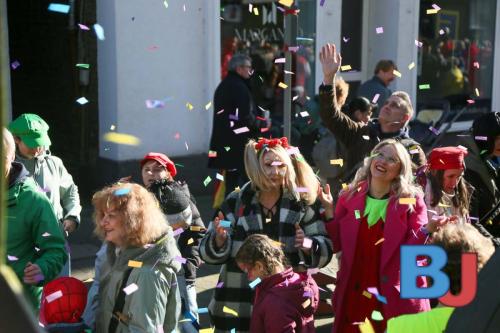 Rosenmontagsumzug Lindwurm