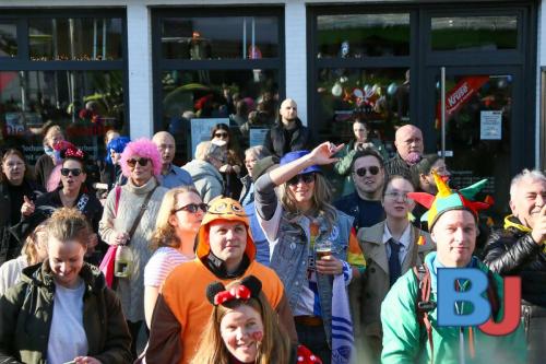 Rosenmontagsumzug Lindwurm