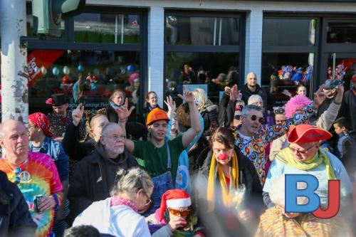 Rosenmontagsumzug Lindwurm