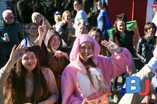 Rosenmontagsumzug Lindwurm
