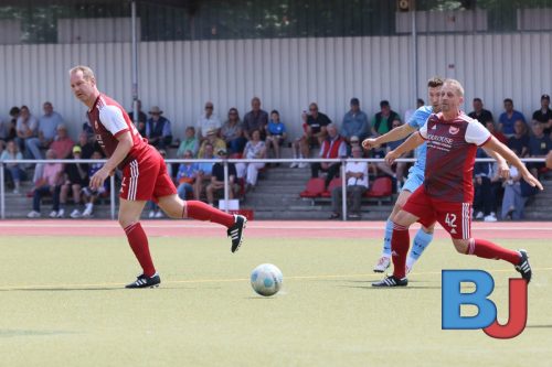 12.07.2025 - Benefizspiel zwischen der Ü-40-Auswahl von Concordia Wiemelhausen und Weitmar 45 und der Traditionsmannschaft des VfL Bochum 1848
