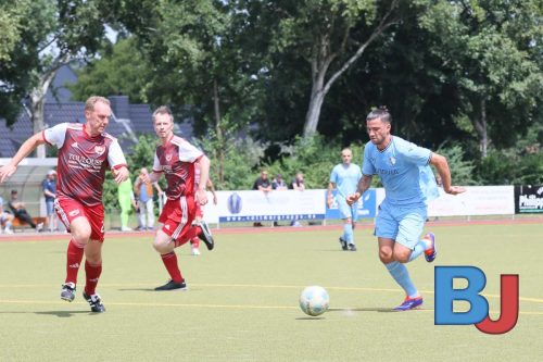 12.07.2025 - Benefizspiel zwischen der Ü-40-Auswahl von Concordia Wiemelhausen und Weitmar 45 und der Traditionsmannschaft des VfL Bochum 1848
