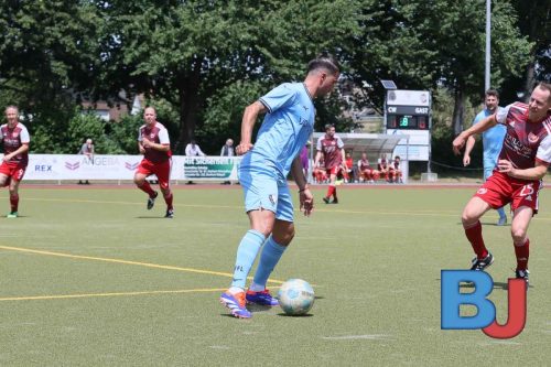 12.07.2025 - Benefizspiel zwischen der Ü-40-Auswahl von Concordia Wiemelhausen und Weitmar 45 und der Traditionsmannschaft des VfL Bochum 1848